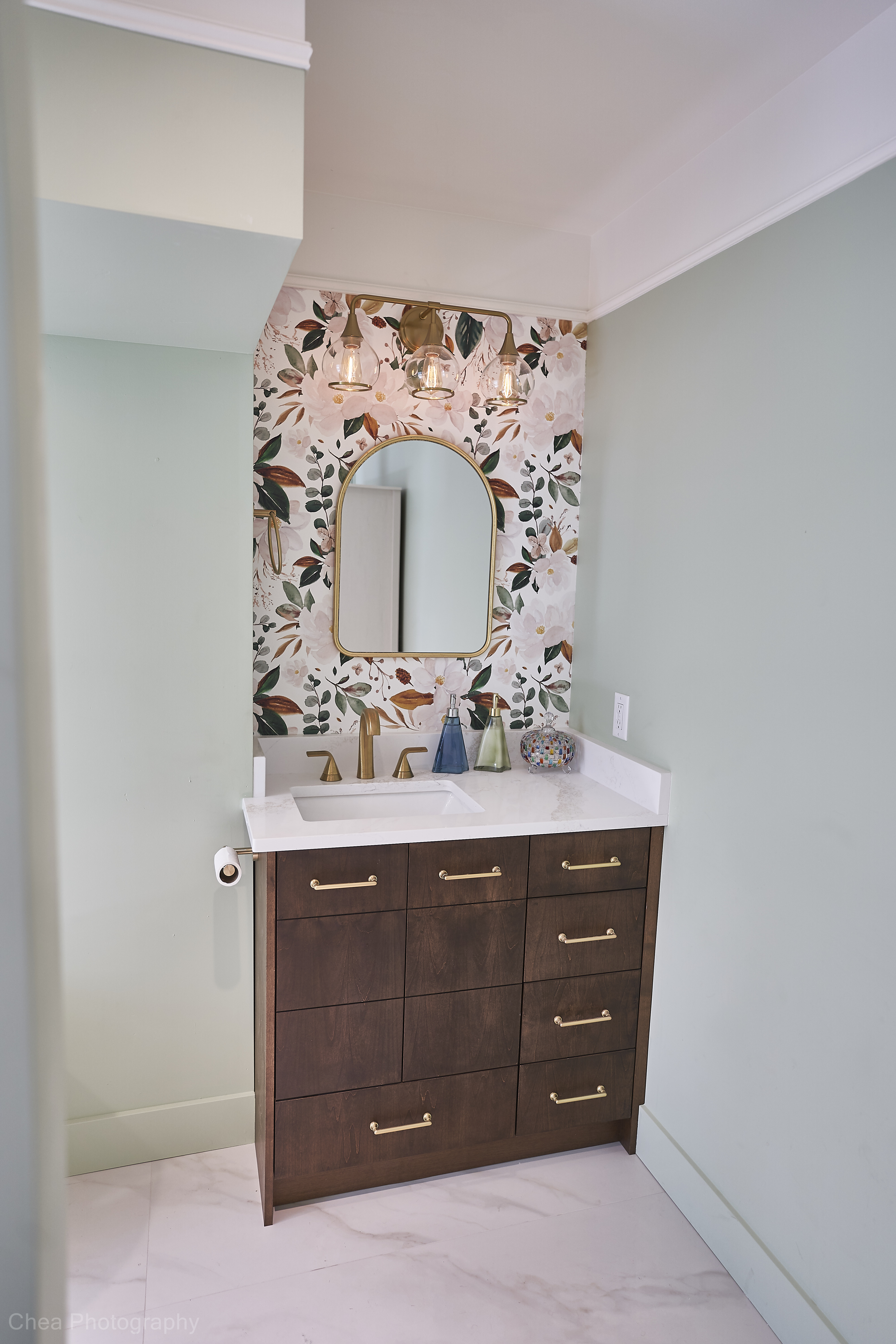 Suite project: Completed suite interior (Photo 18/22)