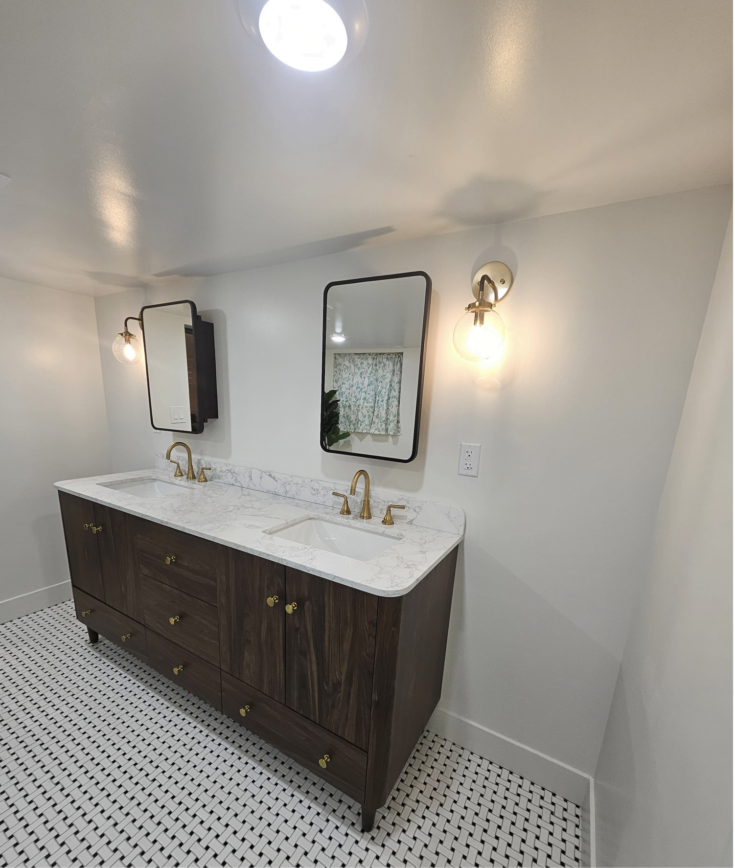 Basement project: Completed master bathroom (Photo 5/12)