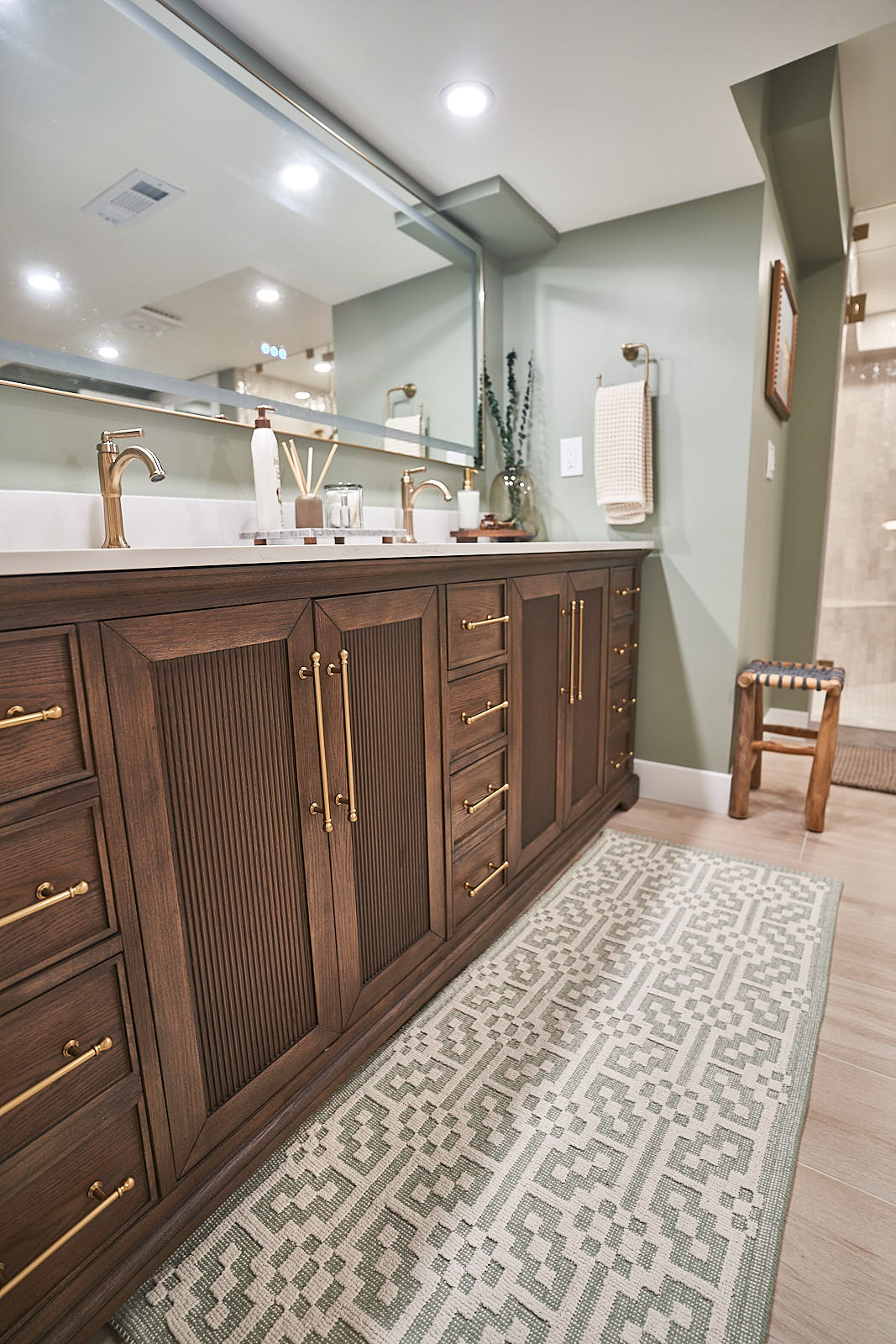 Rouse master bath remodel: Completed bathroom (Photo 3/10)