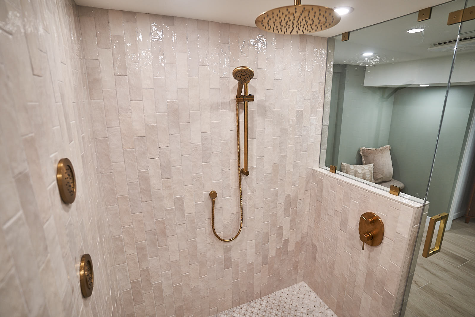 Rouse master bath remodel: Completed bathroom (Photo 9/10)